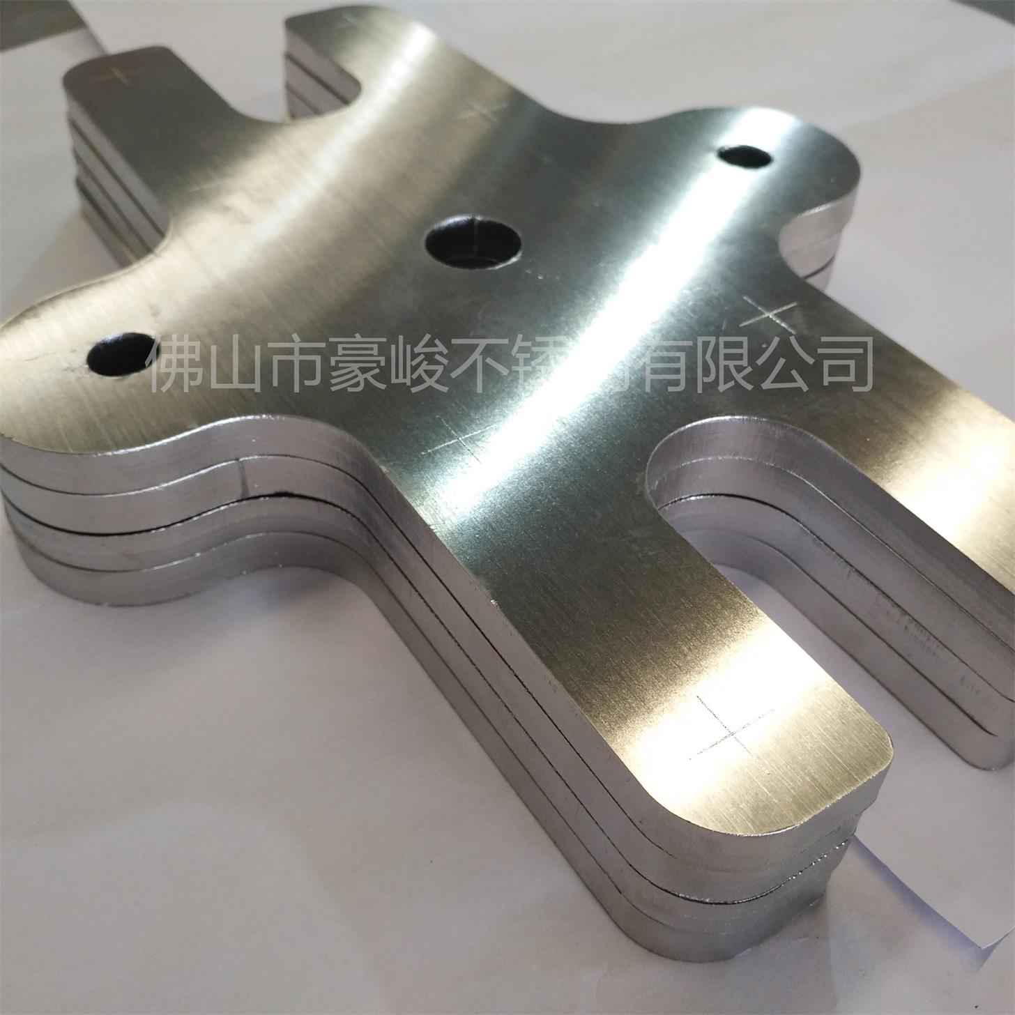 鍍鋅板是怎么用激光切割呢，廣東豪峻一一告訴你